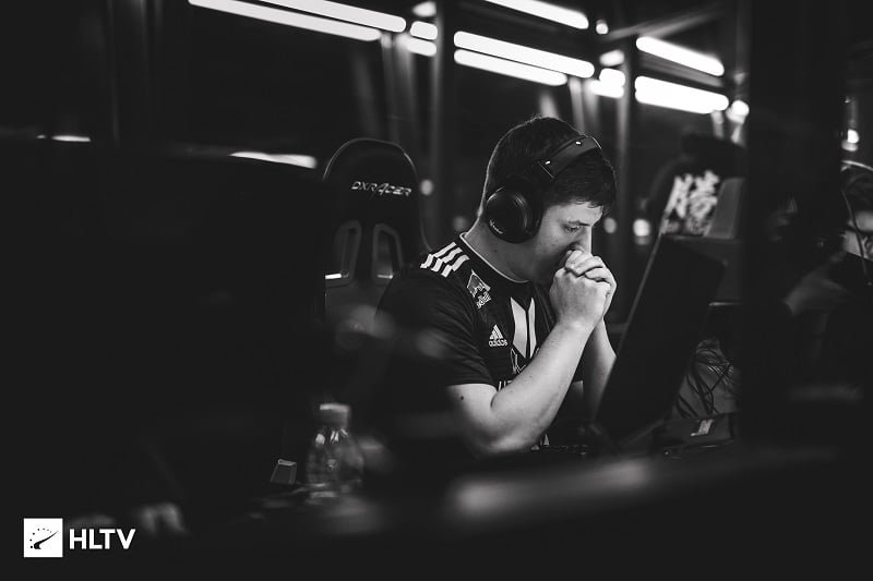 Opinião: Valve erra feio ao alterar a economia do CS:GO