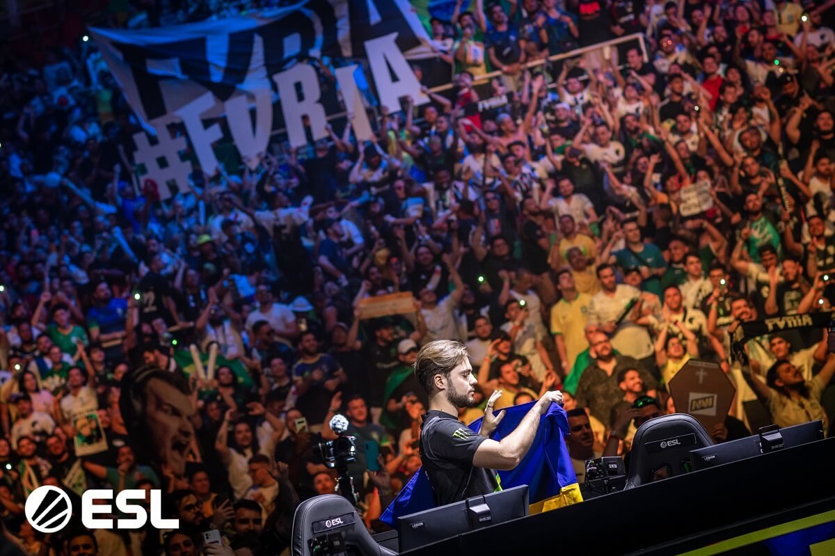 IEM Rio Major: s1mple alega que torcida cuspiu em jogador da NAVI