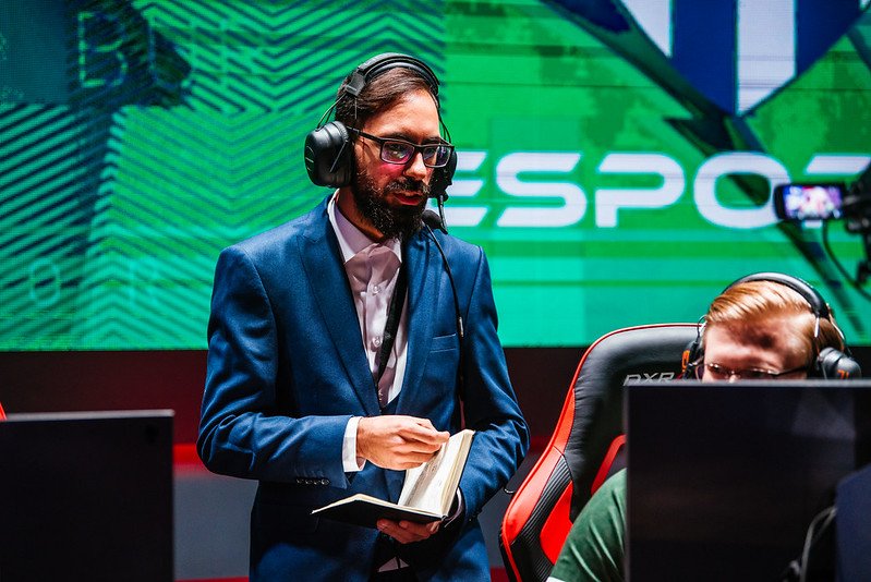 LoL: Raven, técnico da Rensga, afirma que time terá melhor resultado