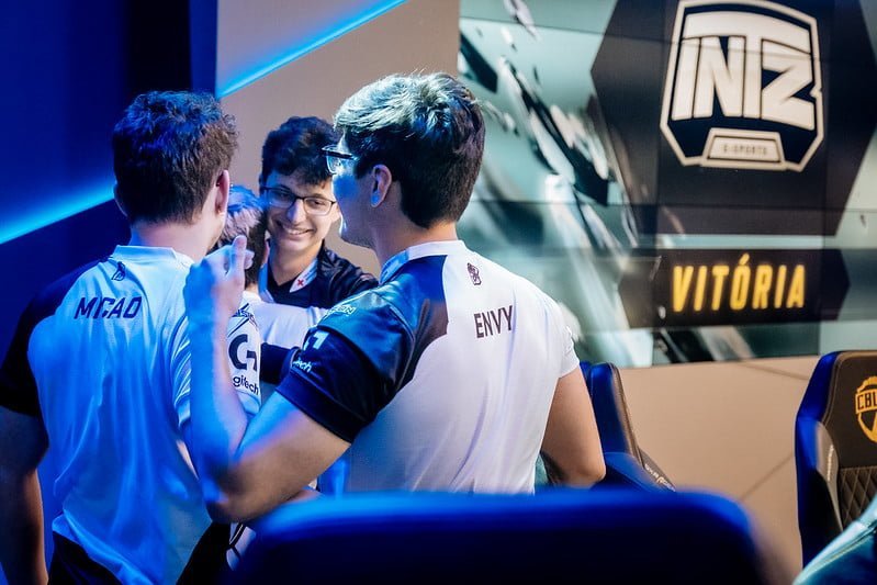 CBLoL: INTZ domina paiN e está nas semifinais; UP também avança