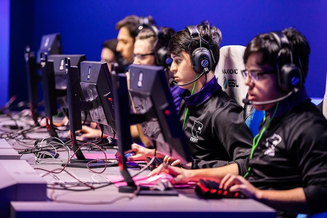 FURIA perde para HellRaisers e está eliminada do WePlay! Lock and Load