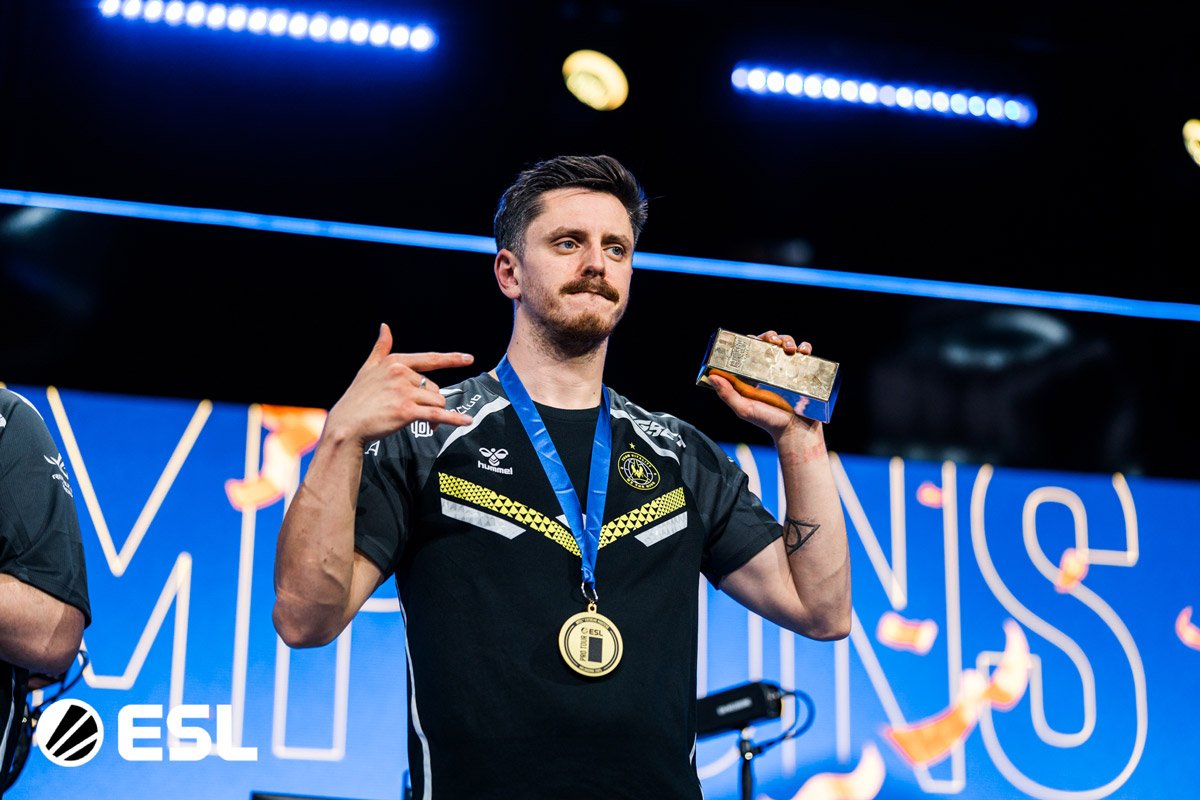 apEX Team Vitality