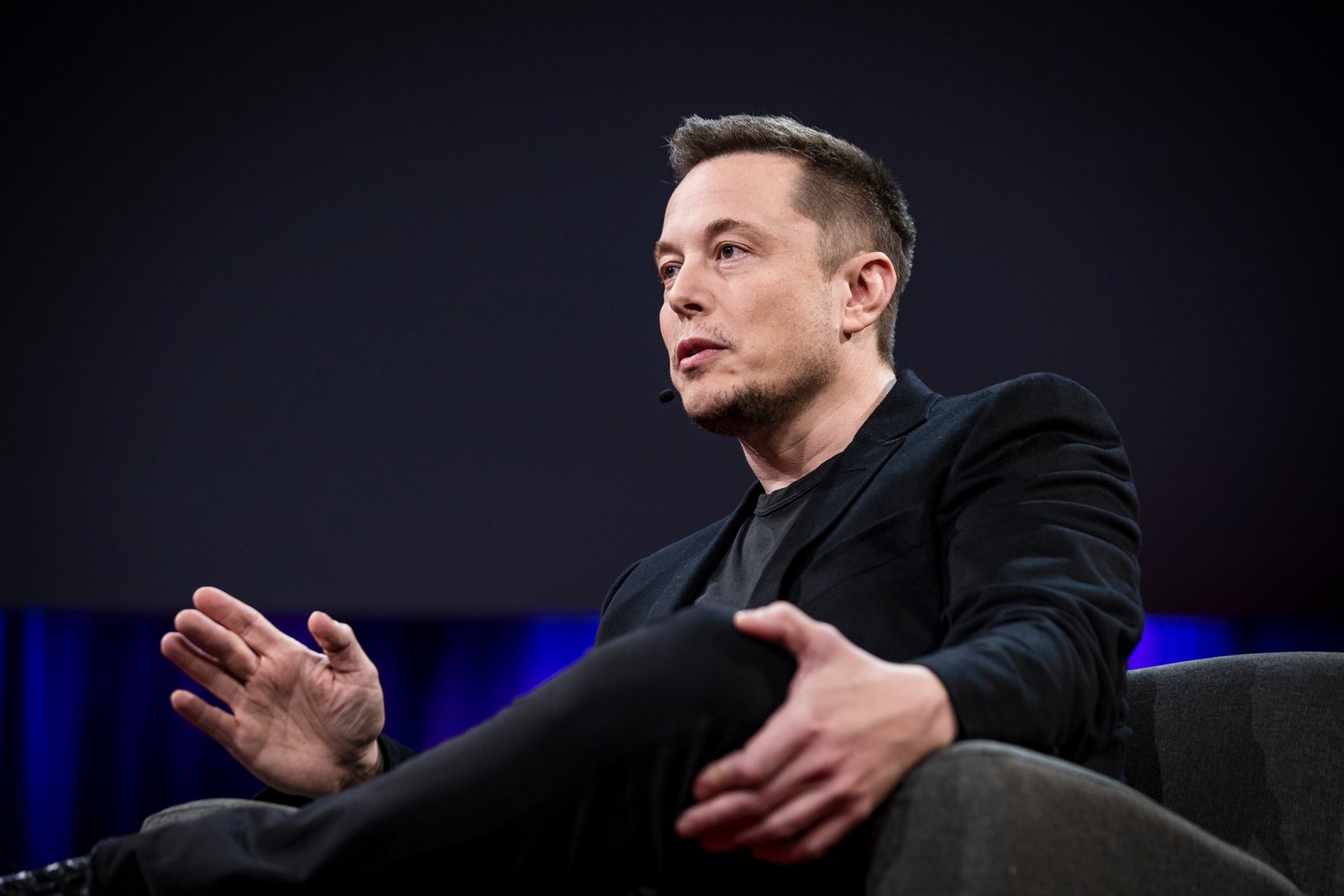 Elon Musk quer testar Grok 5 contra o melhor time de LoL em 2026