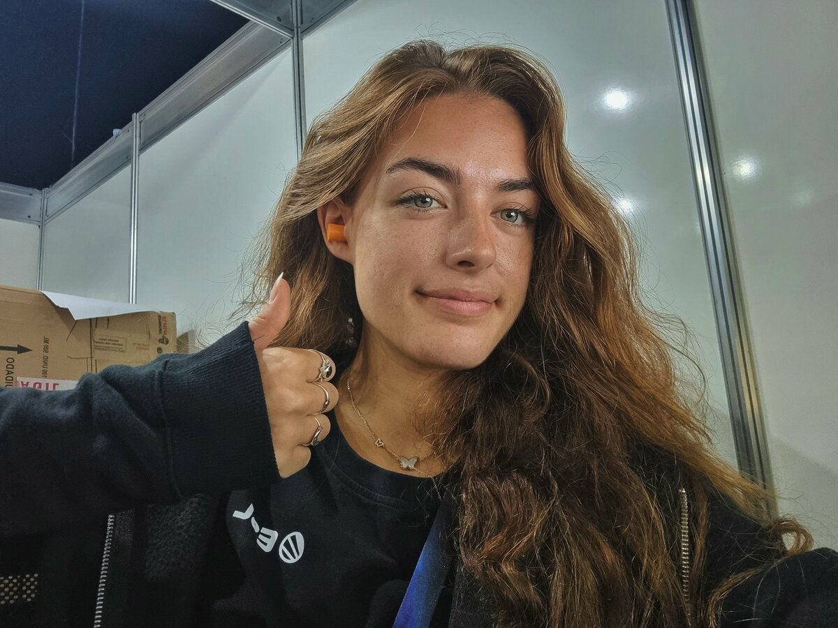 Funcionários da ESL recebem proteção auditiva por barulho de torcida no Major
