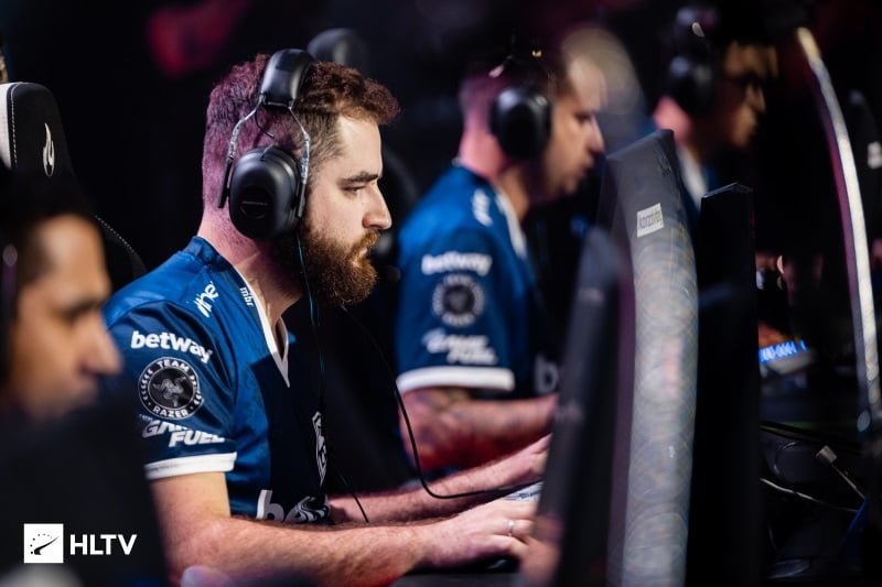 Semana 2 da ECS S8 contará com a presença de quatro times brasileiros