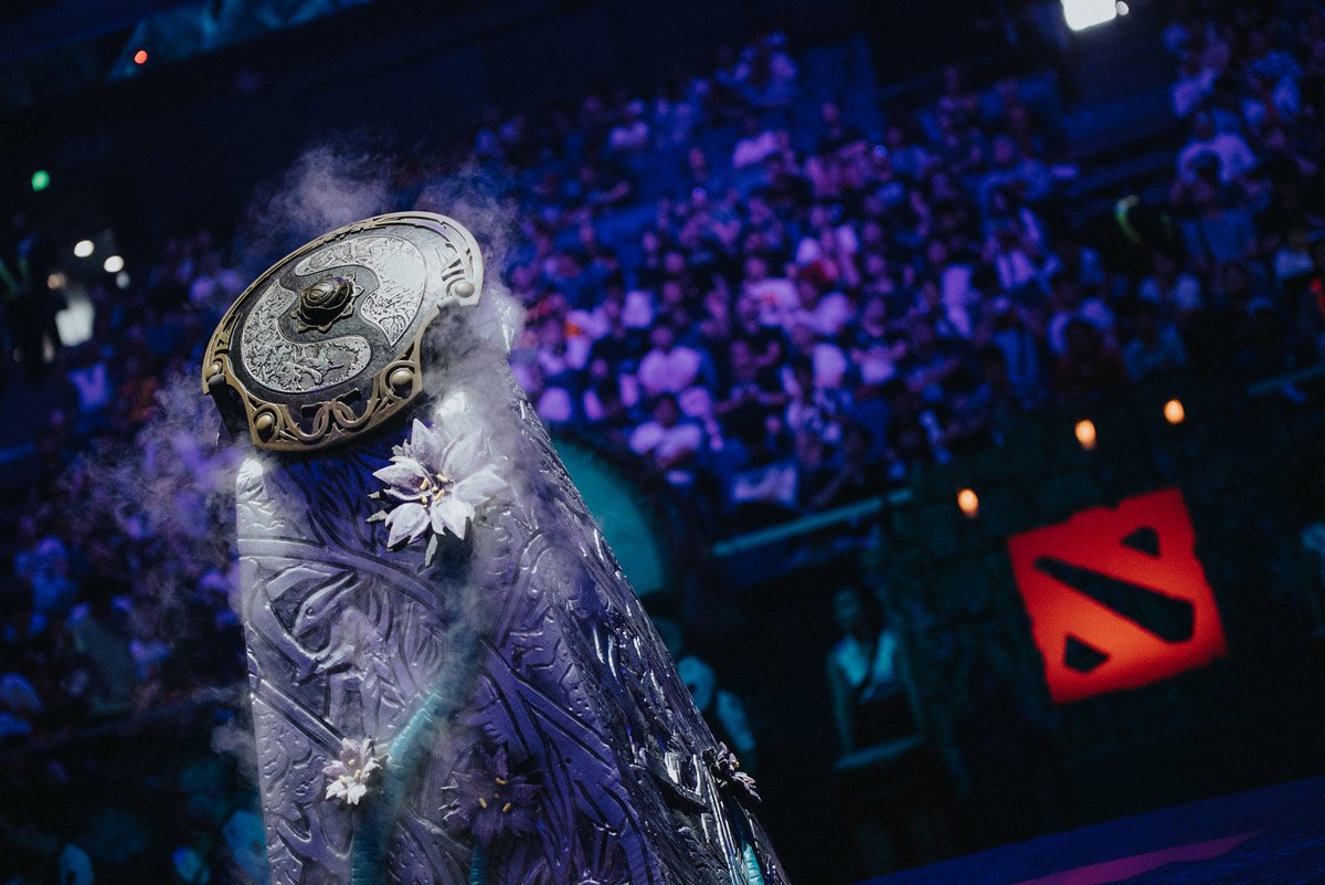 Dota 2: comentarista do The International comete suicídio