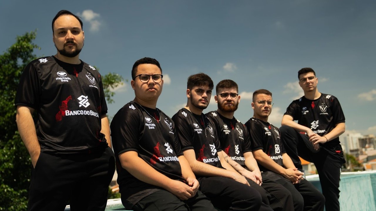 R6: com retorno de Volpz, w7m revela novo time