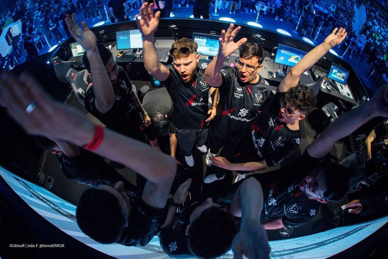 R6: w7m vence G2 e Virtus.pro e vai à final do Six Invitational 2024
