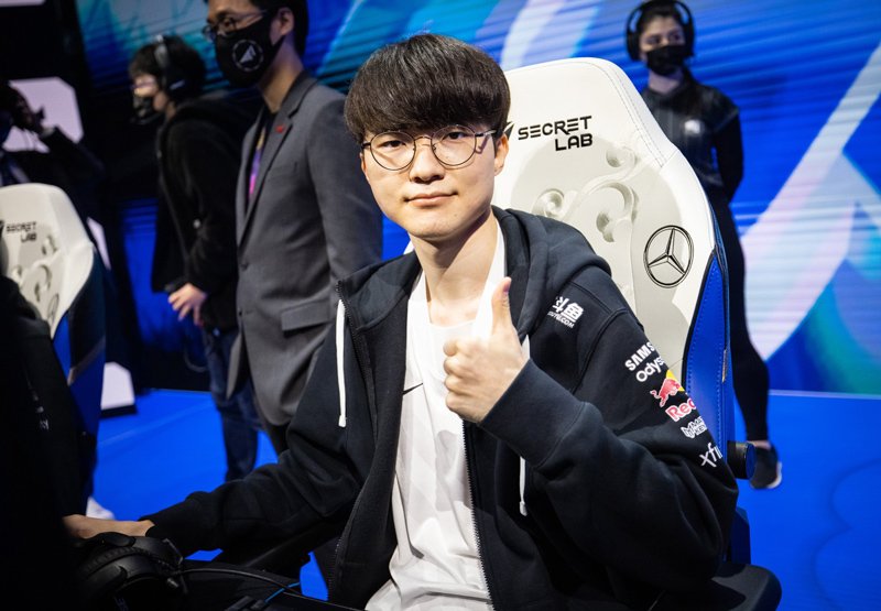 worlds 2021 faker semifinal