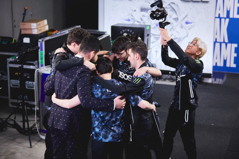 Worlds 2021: “Nossa ambição é fazer o melhor que podemos”, afirma Javier sobre a Fnatic