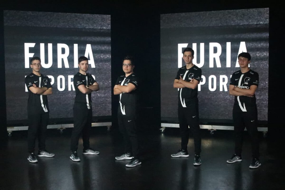 Furia Supera Chiefs Para Garantir Vaga Nos Playoffs Da Global Challenge