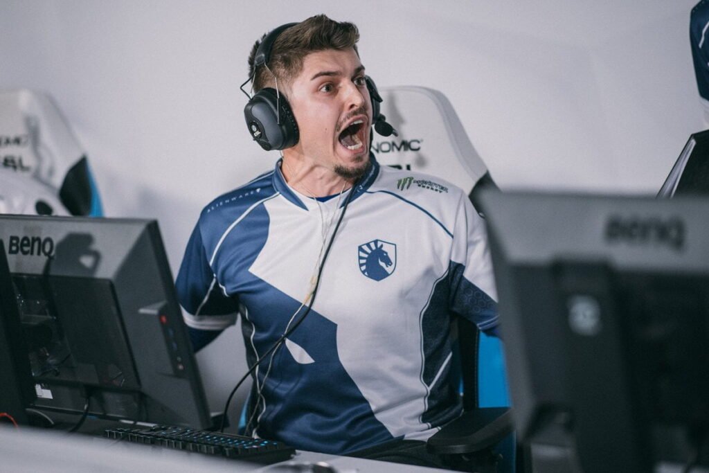 R6: gohaN está de volta e irá integrar elenco da NiP