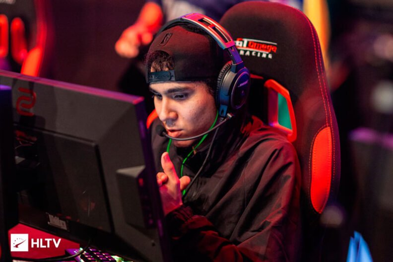hen1 furia