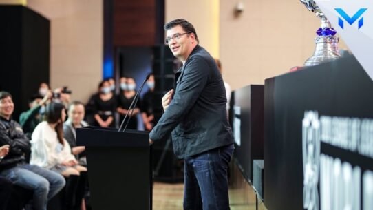 lol riot games nico laurent ceo