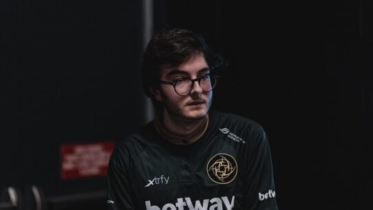 six invitational muzi