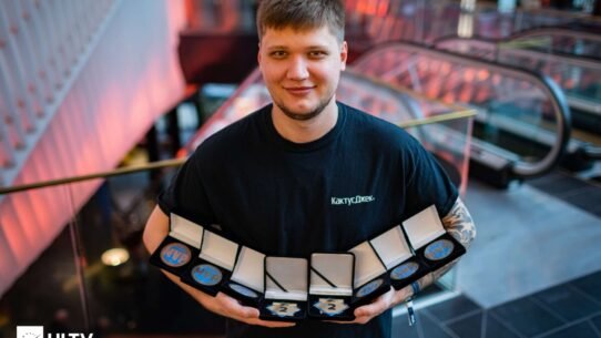 HLTV entregou à s1mple diversas medalhas