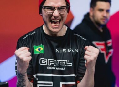cropped-faze-six-2022.jpg