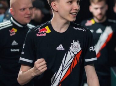 cropped-m0nesy-major.jpg
