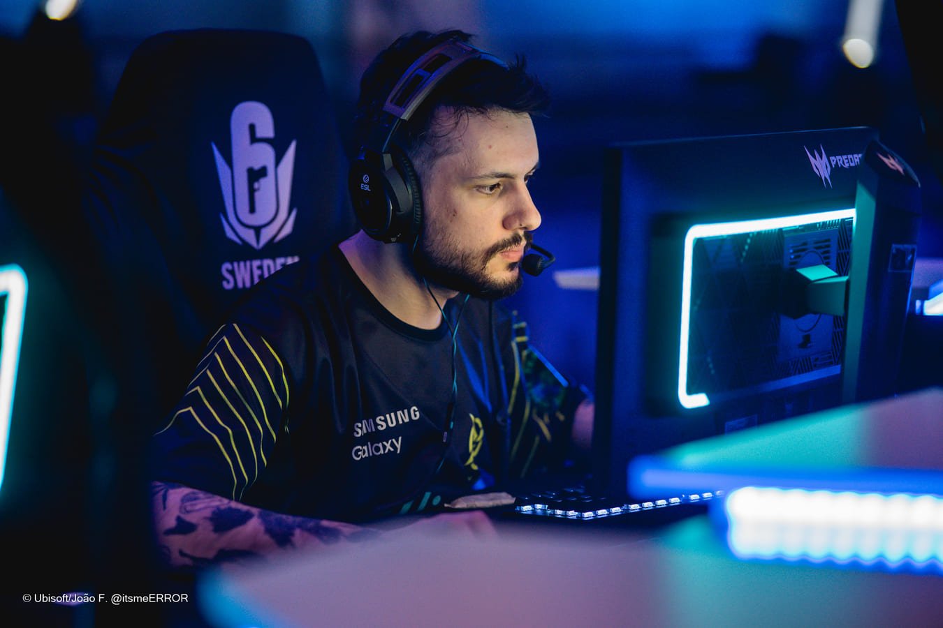 R6: Ninjas in pajamas say goodbye to Julio