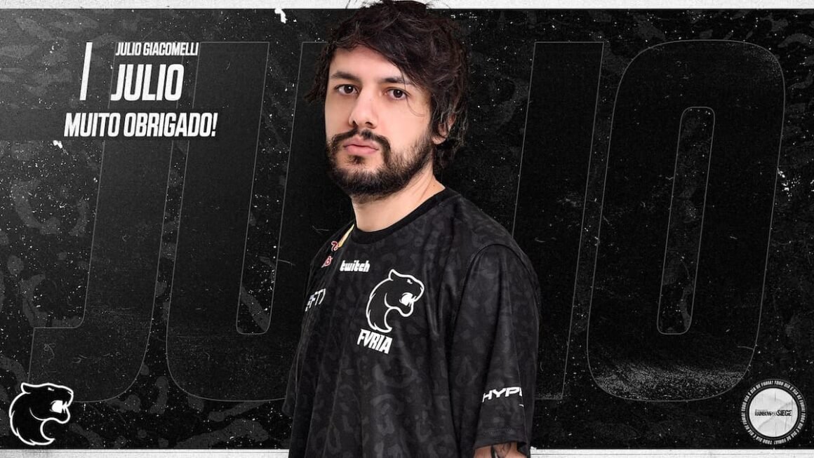 Julio, ex coach da FURIA