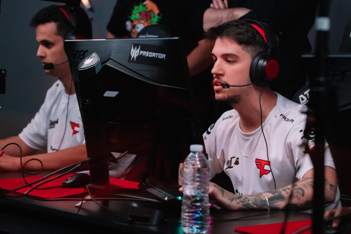 Line da FaZe Clan BR6