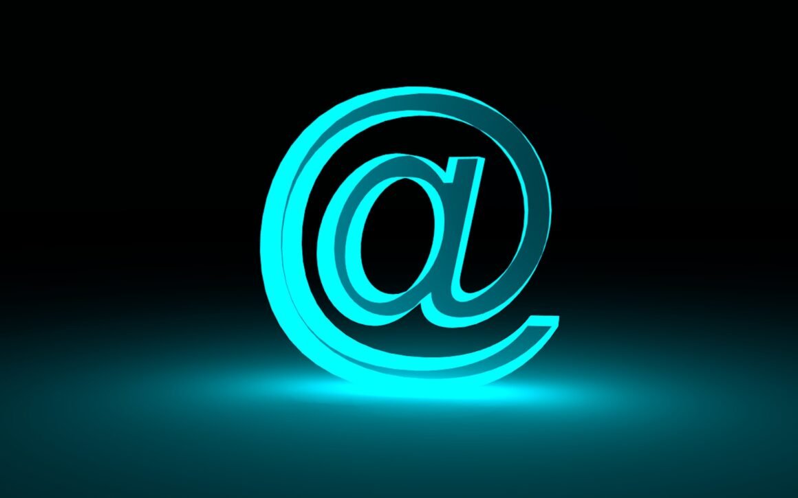 arroba (@)