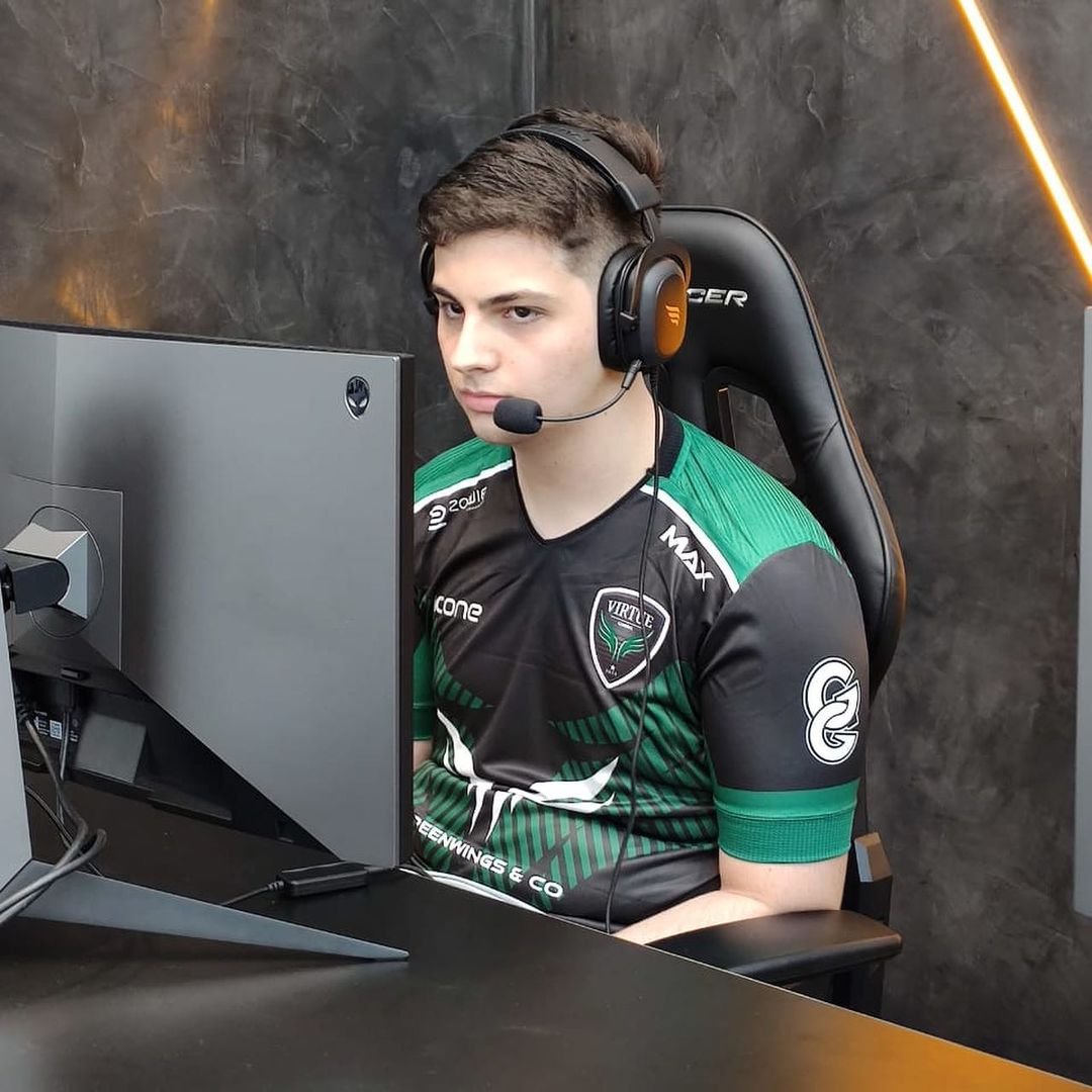 Conheça a trajetória de Kheyze, melhor jogador de R6 em 2022