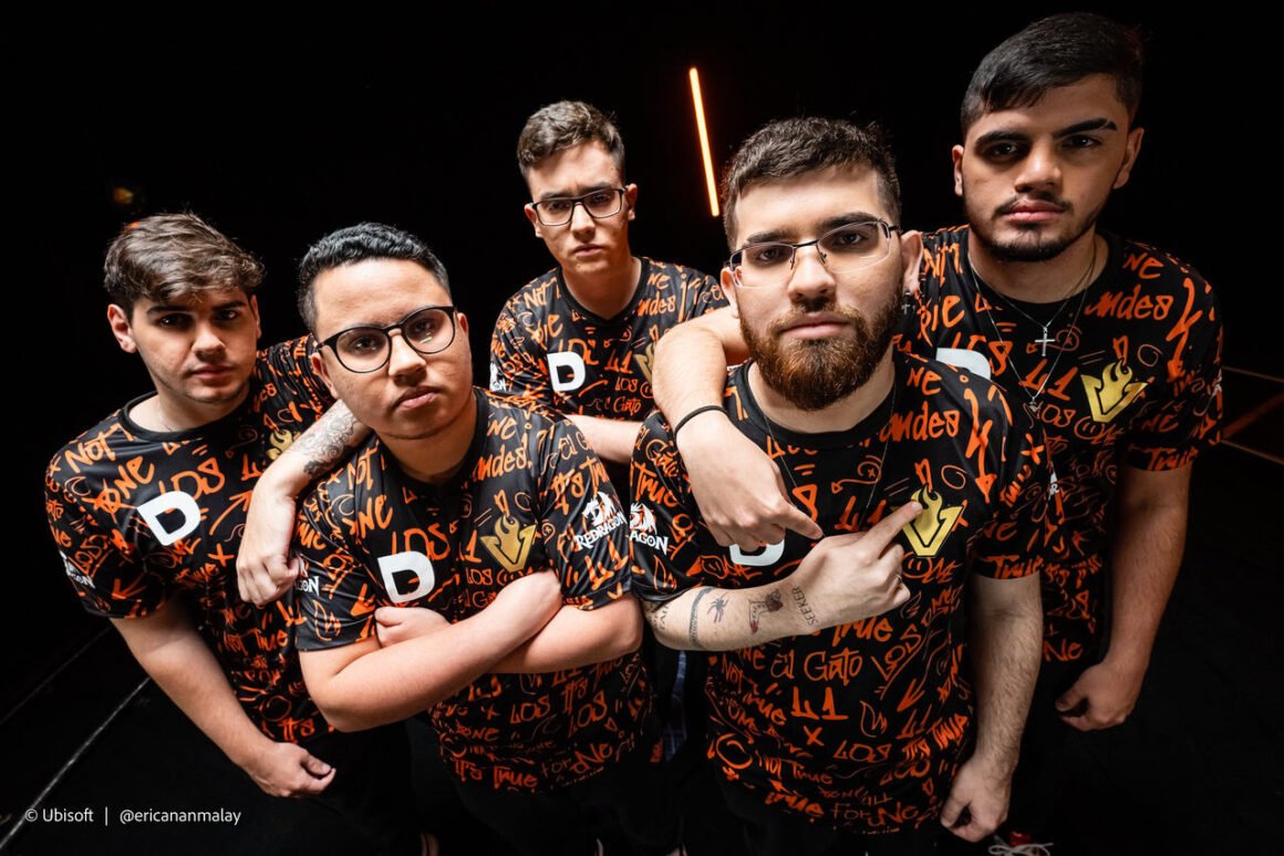 Los One - Invitational