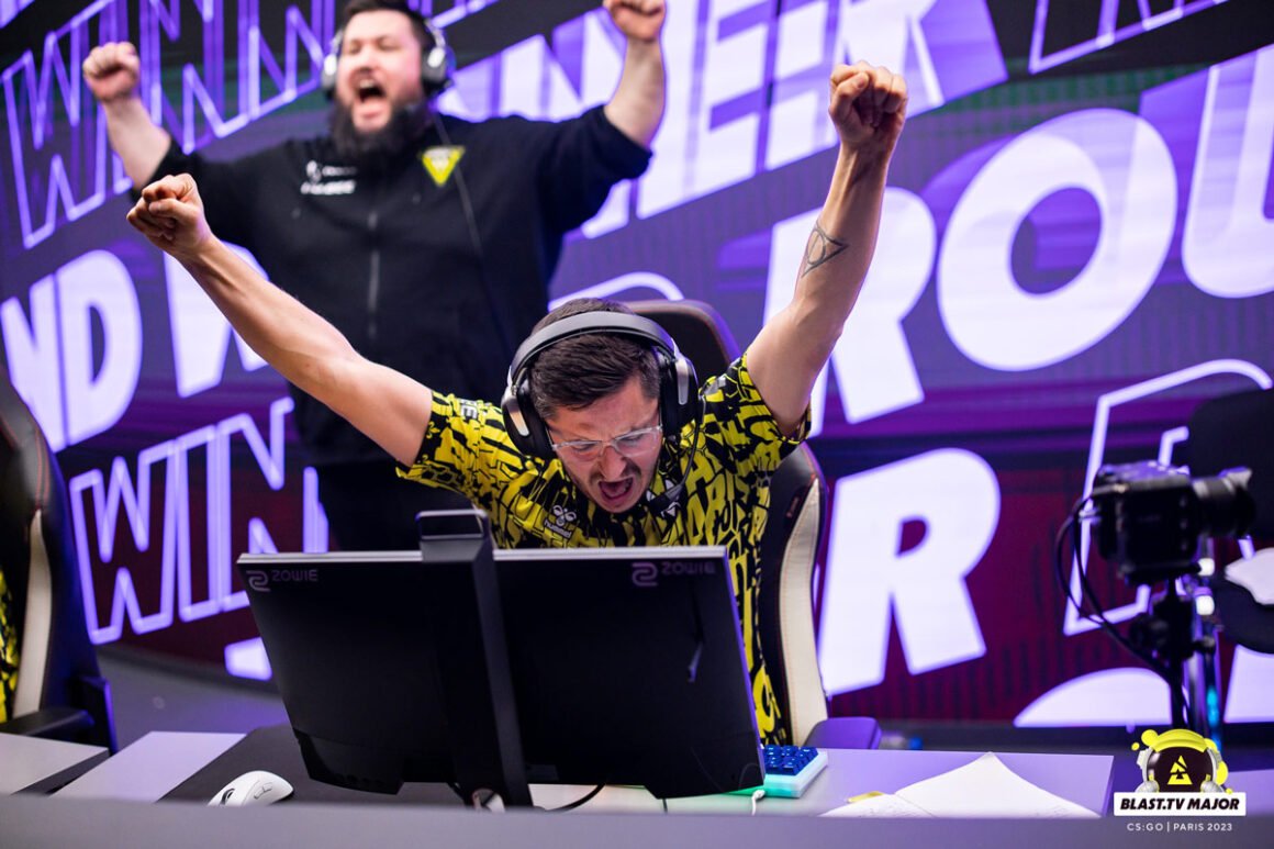 apEX BLAST Paris Major