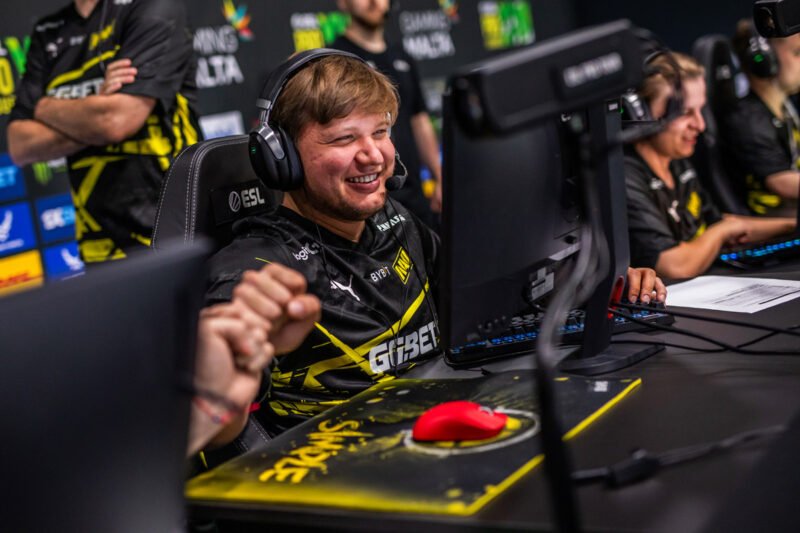 s1mple epl 18