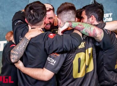 Time da FURIA abraçado