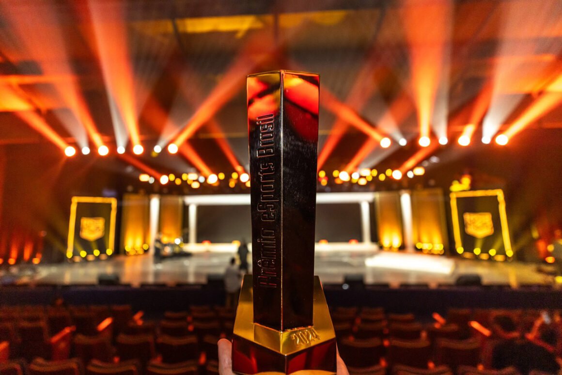 Troféu do Prêmio eSports Brasil